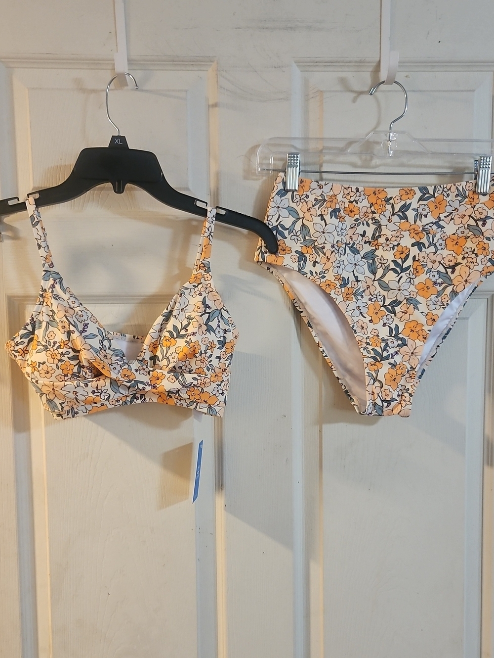 Cupshe Two Piece Floral Bikini Set: Orange/Green: New With Tags: Size S